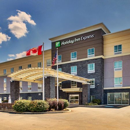 Holiday Inn Express & Suites Cheektowaga North East By Ihg Exterior foto