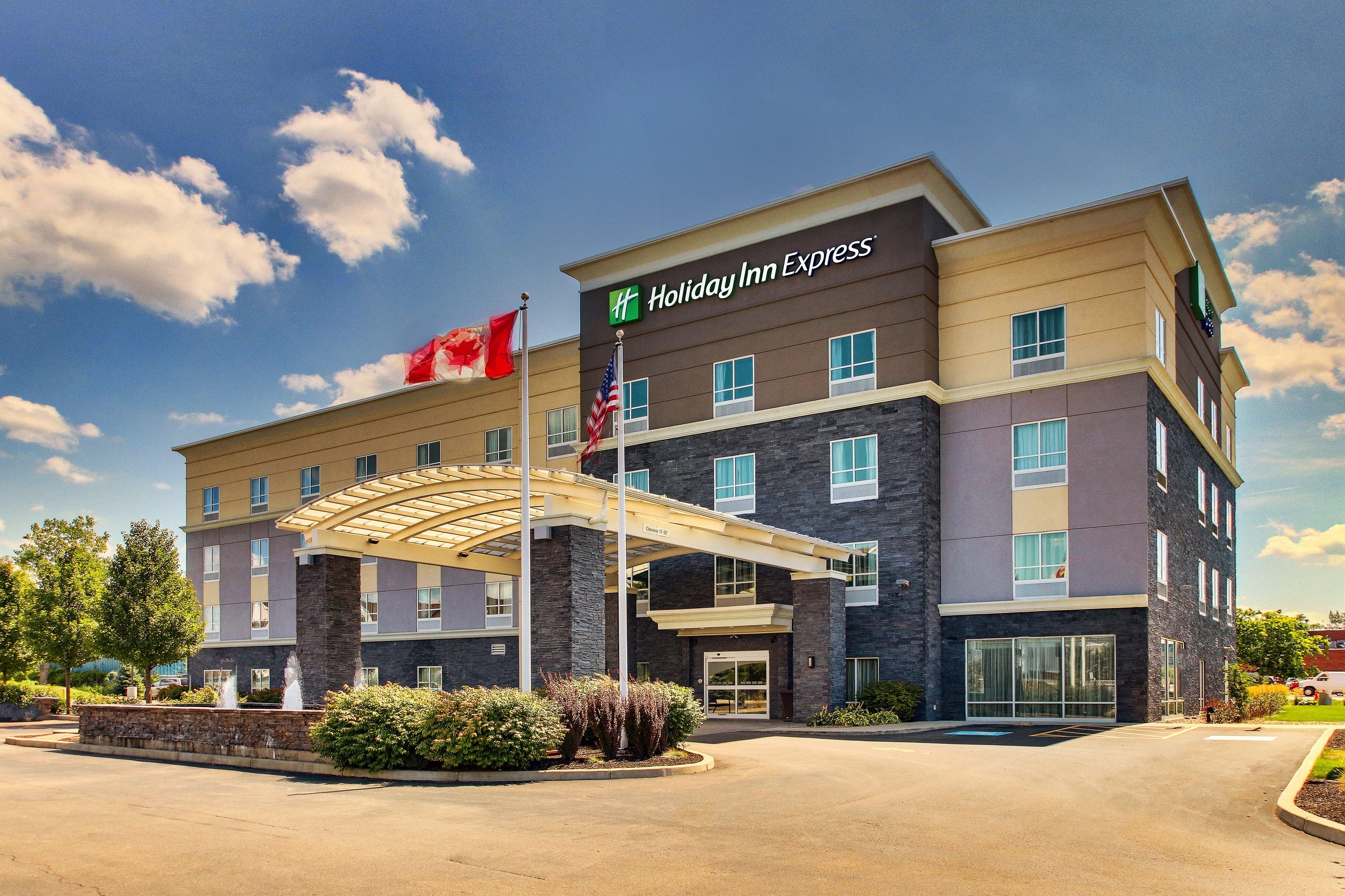 Holiday Inn Express & Suites Cheektowaga North East By Ihg Exterior foto
