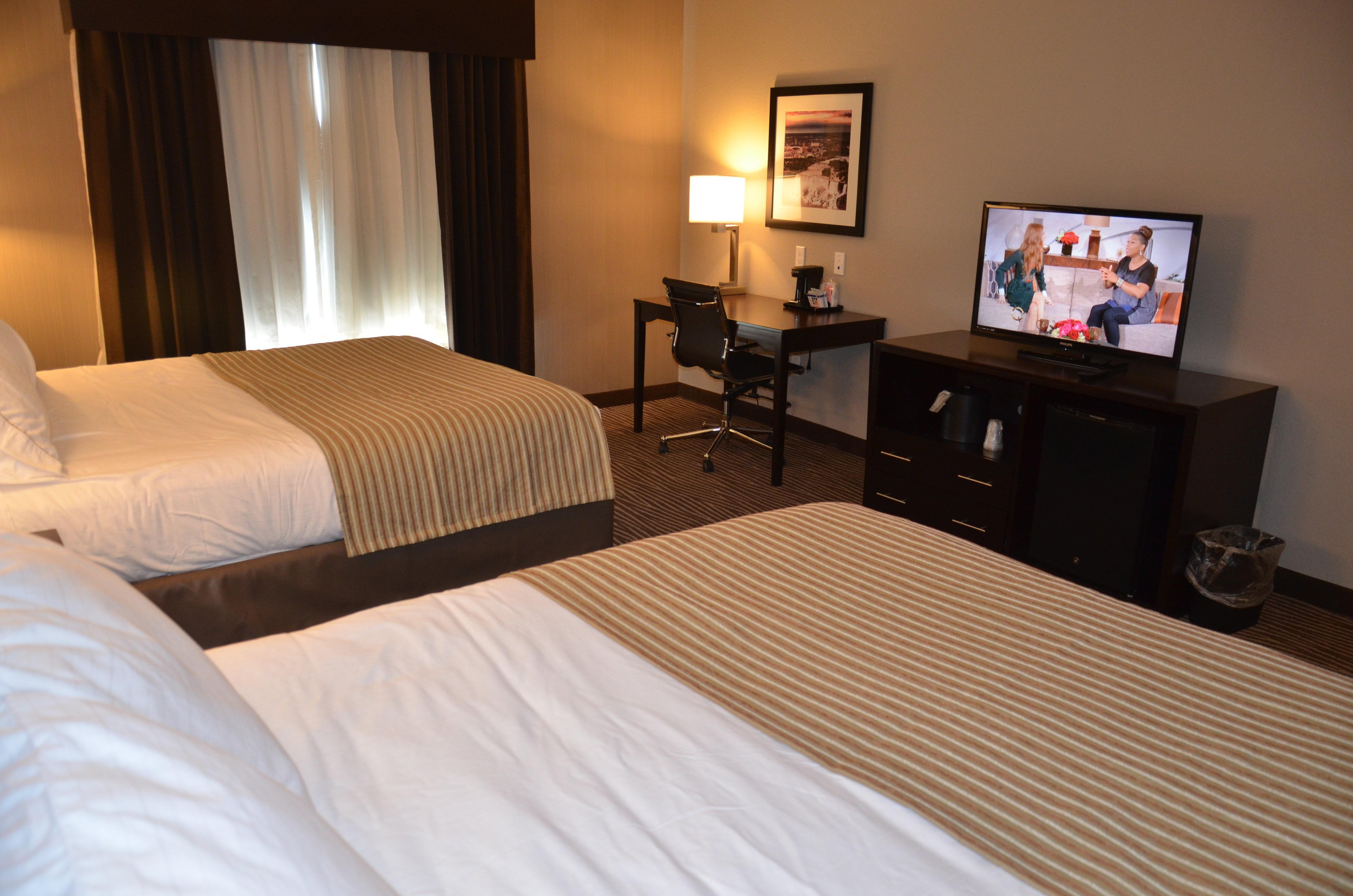 Holiday Inn Express & Suites Cheektowaga North East By Ihg Exterior foto