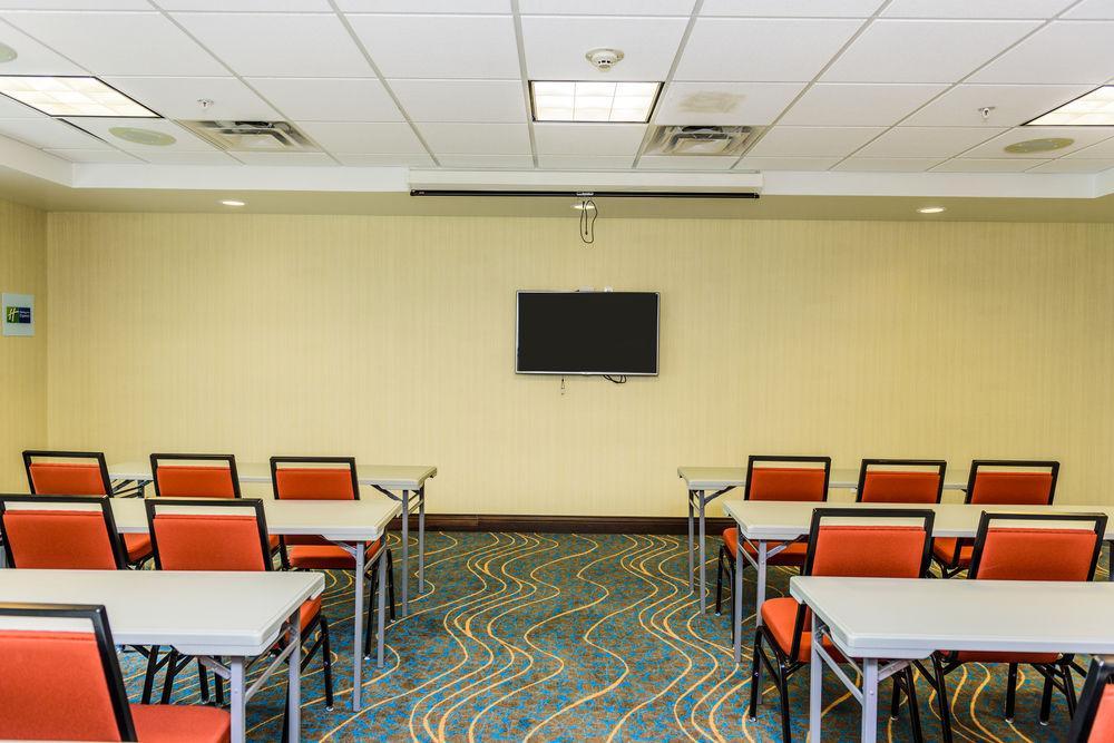 Holiday Inn Express & Suites Cheektowaga North East By Ihg Exterior foto