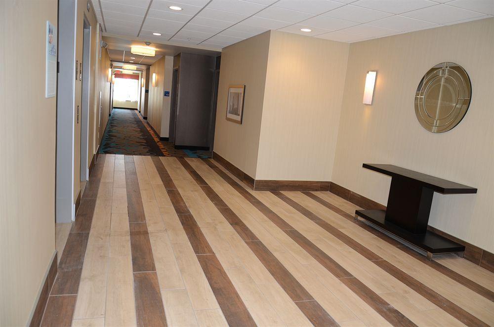 Holiday Inn Express & Suites Cheektowaga North East By Ihg Exterior foto
